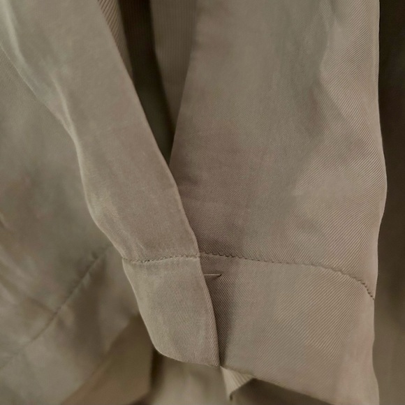 Banana Republic Lightweight Trench in sage green, XS, great condition. - Picture 11 of 16